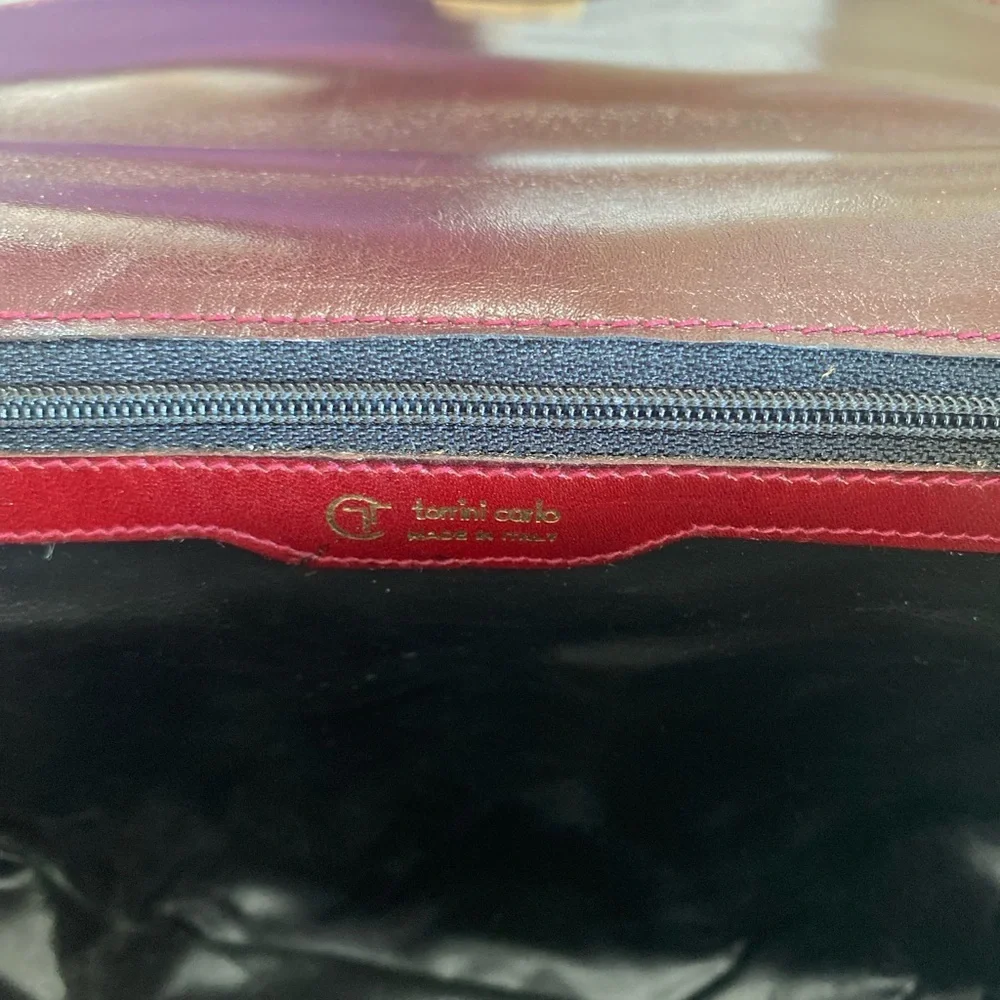 Chic Burgundy Leather Crossbody Bag